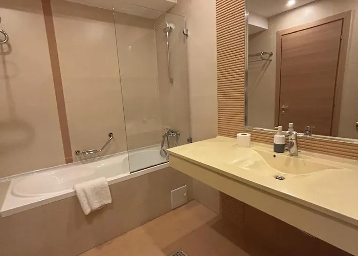 Апартаменти Cama Vip Room's Бухарест